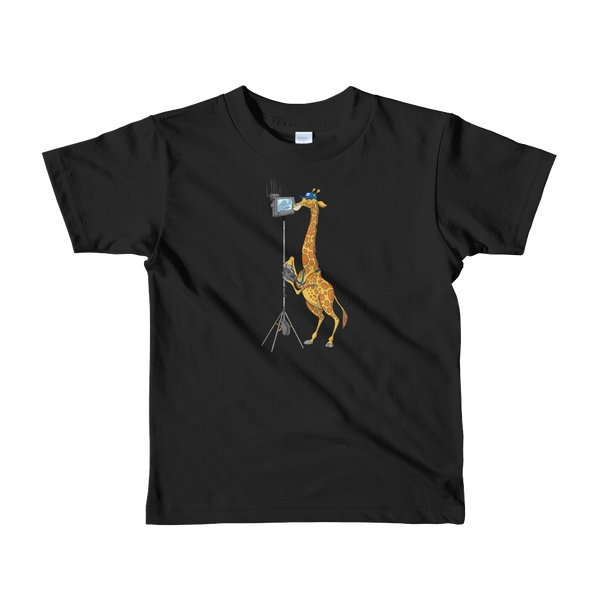 AC Toto the Giraffe | Wild On Set (Kids T-Shirt)